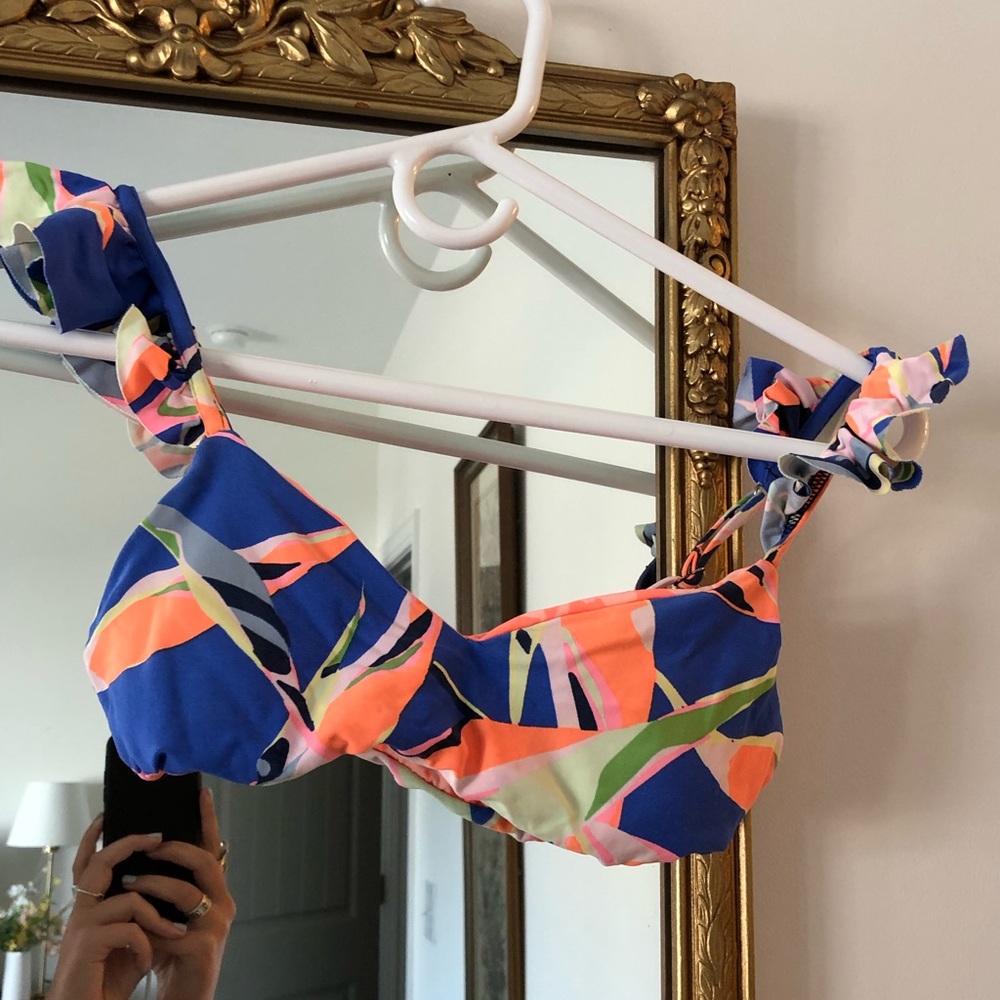 reversible size small maaji bikini top